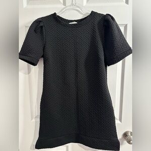 Eesome Blackβ Textured Mini Dress